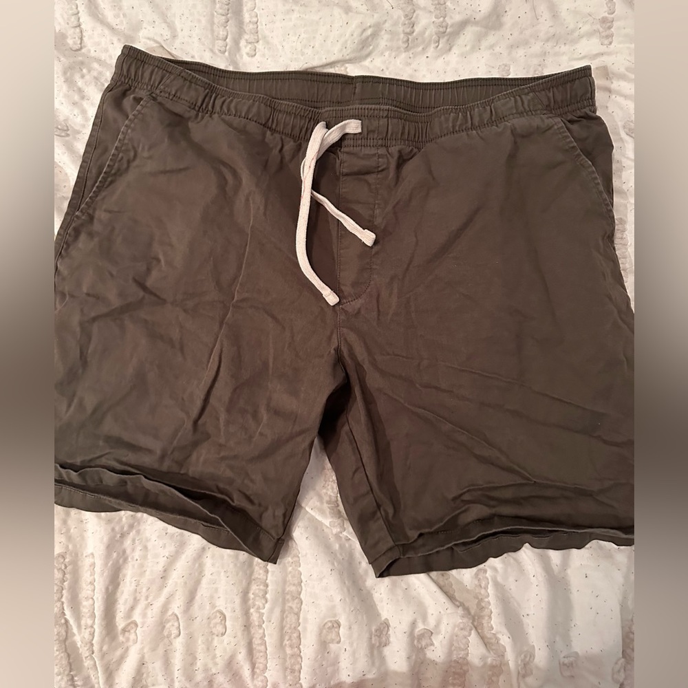 GoodFellow Olive shorts